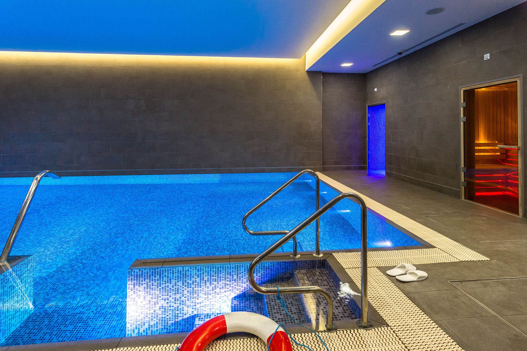 Hotel swimming pool